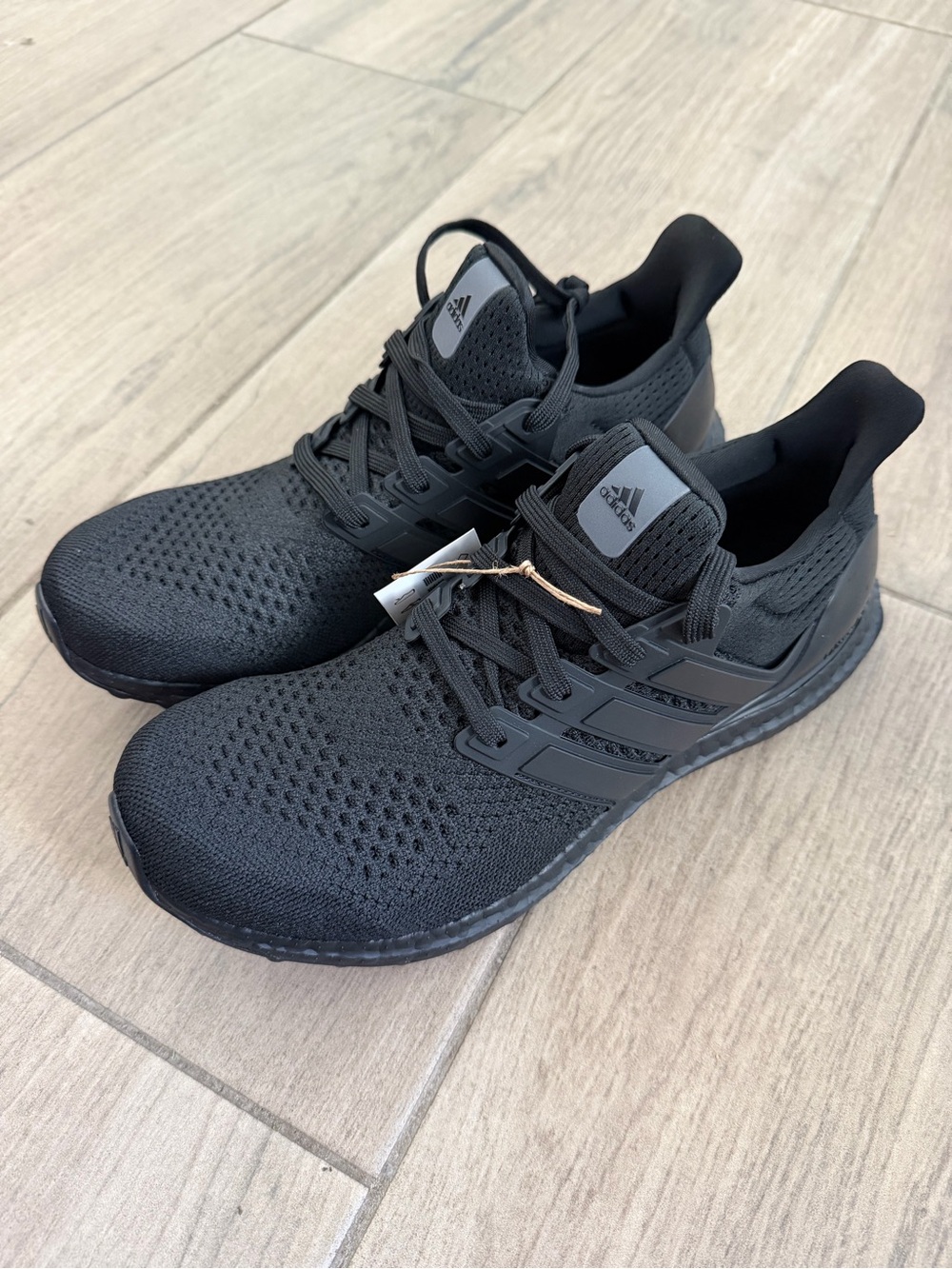Adidas Men's Ultraboost 1.0( no box )
